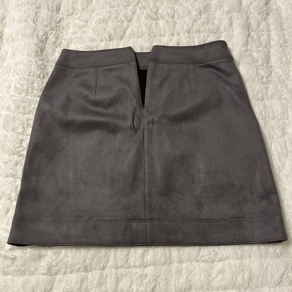 WHBM SKIRT - Picture 4 of 4